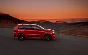   Jeep Grand Cherokee Trackhawk - 2017