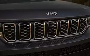   Jeep Grand Cherokee L Summit - 2021