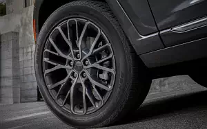   Jeep Grand Cherokee L Summit - 2021