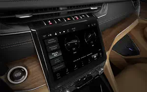  Jeep Grand Cherokee L Summit - 2021