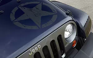   Jeep Wrangler Unlimited Freedom Edition - 2012