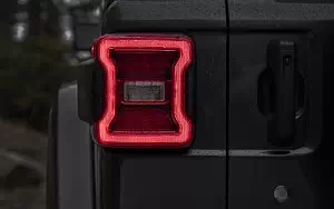   Jeep Wrangler Unlimited Sahara - 2018