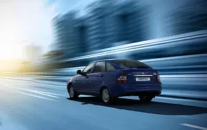   Lada Priora Hatchback - 2013