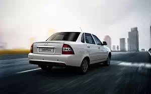   Lada Priora - 2013