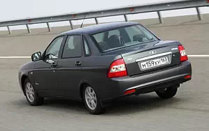   Lada Priora - 2013