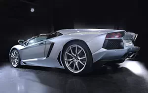   Lamborghini Aventador LP 700-4 Roadster - 2012