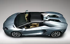  Lamborghini Aventador LP 700-4 Roadster - 2012