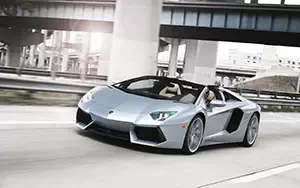   Lamborghini Aventador LP 700-4 Roadster - 2013