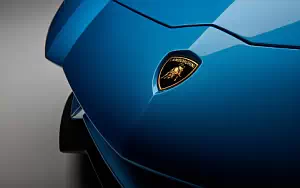  Lamborghini Aventador S Roadster - 2017