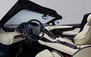   Lamborghini Aventador S Roadster - 2017