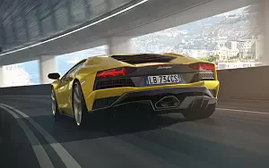   Lamborghini Aventador S - 2017