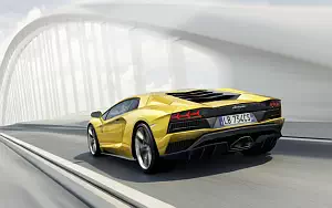   Lamborghini Aventador S - 2017