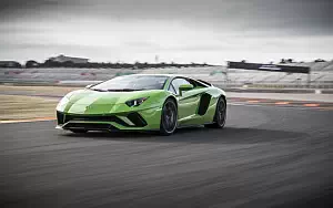   Lamborghini Aventador S - 2017
