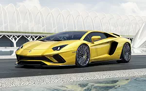   Lamborghini Aventador S - 2017