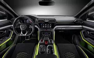   Lamborghini Urus Graphite Capsule - 2020