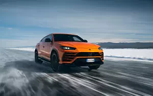   Lamborghini Urus Pearl Capsule - 2021