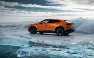   Lamborghini Urus Pearl Capsule - 2021