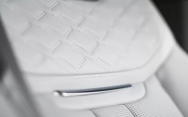   Range Rover SV Burford Edition UK-spec - 2024