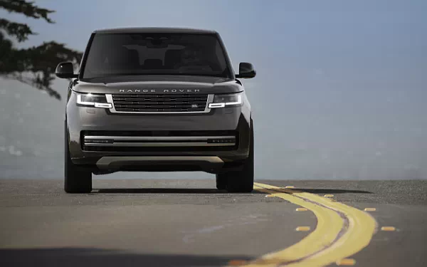   Range Rover SE P400 LWB US-spec - 2022