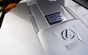   Lexus LS 600h L CA-spec - 2010