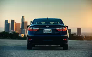   Lexus ES 300h US-spec - 2015