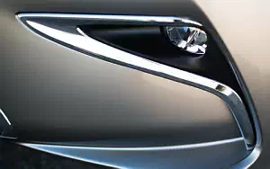   Lexus ES 350 US-spec - 2015