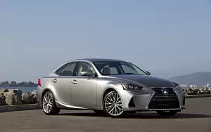   Lexus IS 200t US-spec - 2016