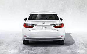   Lexus ES 200 - 2015