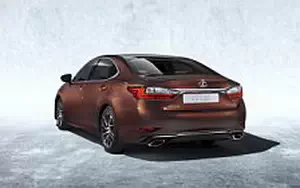   Lexus ES 250 - 2015