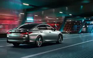   Lexus ES 300h F SPORT - 2018