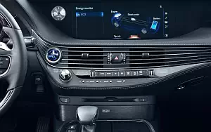   Lexus LS 500h AWD (Sonic White) - 2017