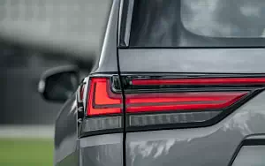   Lexus LX 600 - 2021