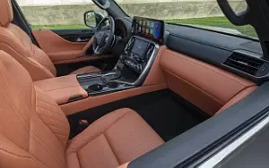   Lexus LX 600 - 2021