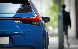   Lexus UX 300e - 2020
