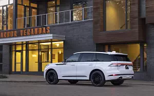   Lincoln Aviator Reserve Jet Package - 2024