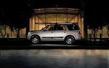   Lincoln Navigator - 2008