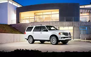   Lincoln Navigator - 2014