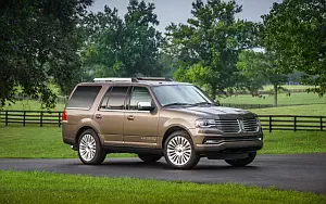   Lincoln Navigator - 2015