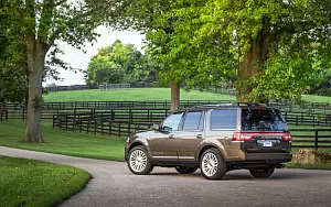   Lincoln Navigator - 2015