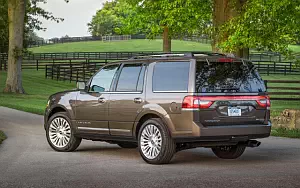   Lincoln Navigator - 2015