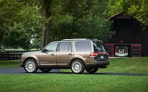   Lincoln Navigator - 2015