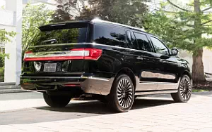   Lincoln Navigator L Black Label - 2017