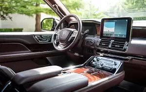   Lincoln Navigator L Black Label - 2017