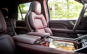   Lincoln Navigator L Black Label - 2017