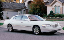   Lincoln Town Car Cartier L - 2003