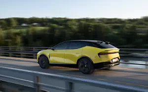   Lotus Eletre S (Solar Yellow) - 2023