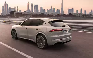 Обои автомобили Maserati Grecale Modena - 2022