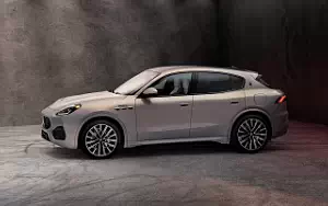 Обои автомобили Maserati Grecale Modena - 2022