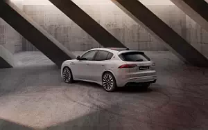 Обои автомобили Maserati Grecale Modena - 2022