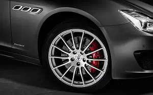   Maserati Quattroporte S Q4 GranSport - 2018